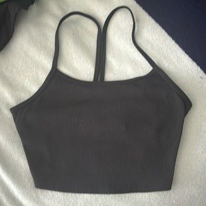 Alo yoga top black